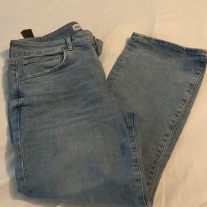 Zara light color jeans Boot/ankle